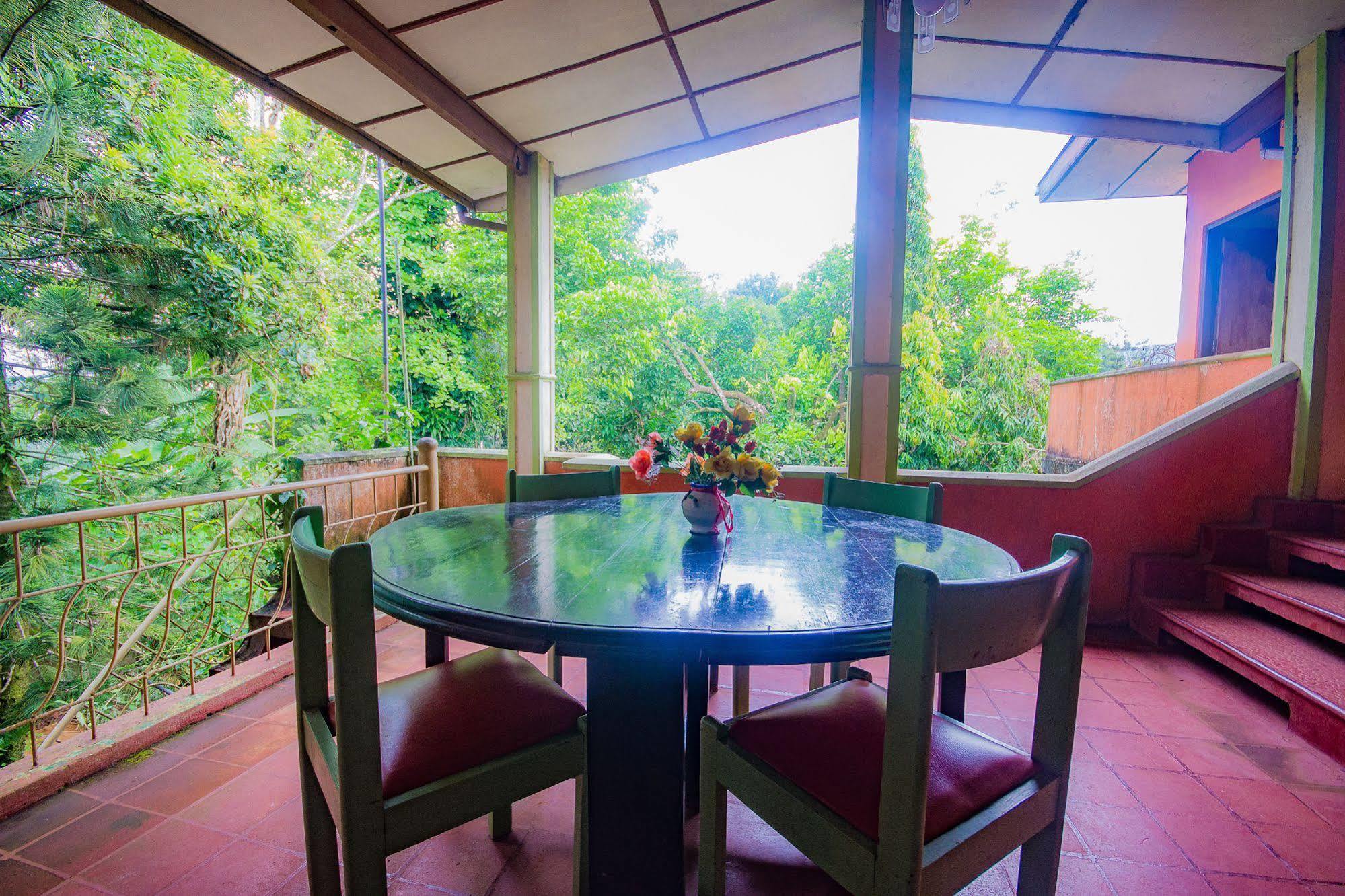 Hotel Gem Land Ratnapura Esterno foto
